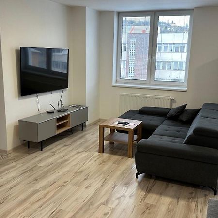 2 Room Apartment With Balcony Liptovsky Mikulas Luaran gambar