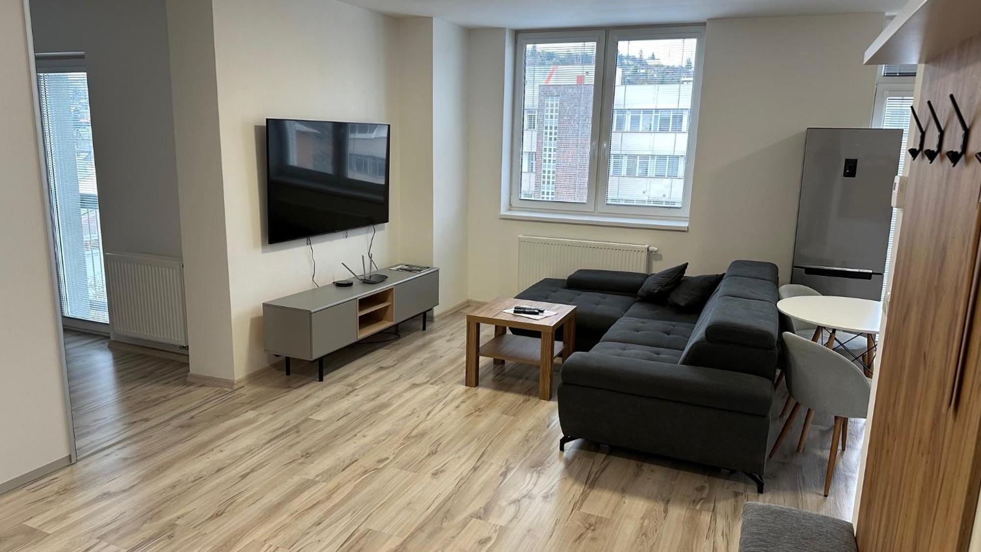 2 Room Apartment With Balcony Liptovsky Mikulas Luaran gambar