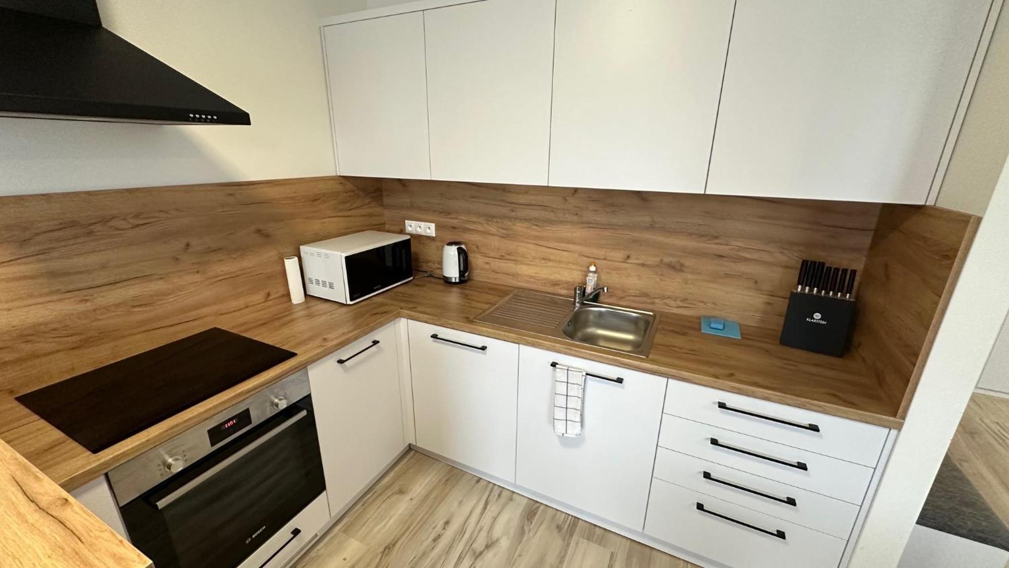 2 Room Apartment With Balcony Liptovsky Mikulas Luaran gambar